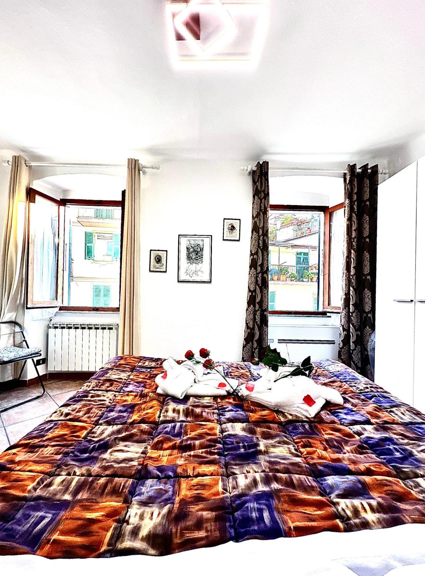 Ubetty Village Center Two-Bedrooms Apartment 5Terreparco Riomaggiore Exterior photo